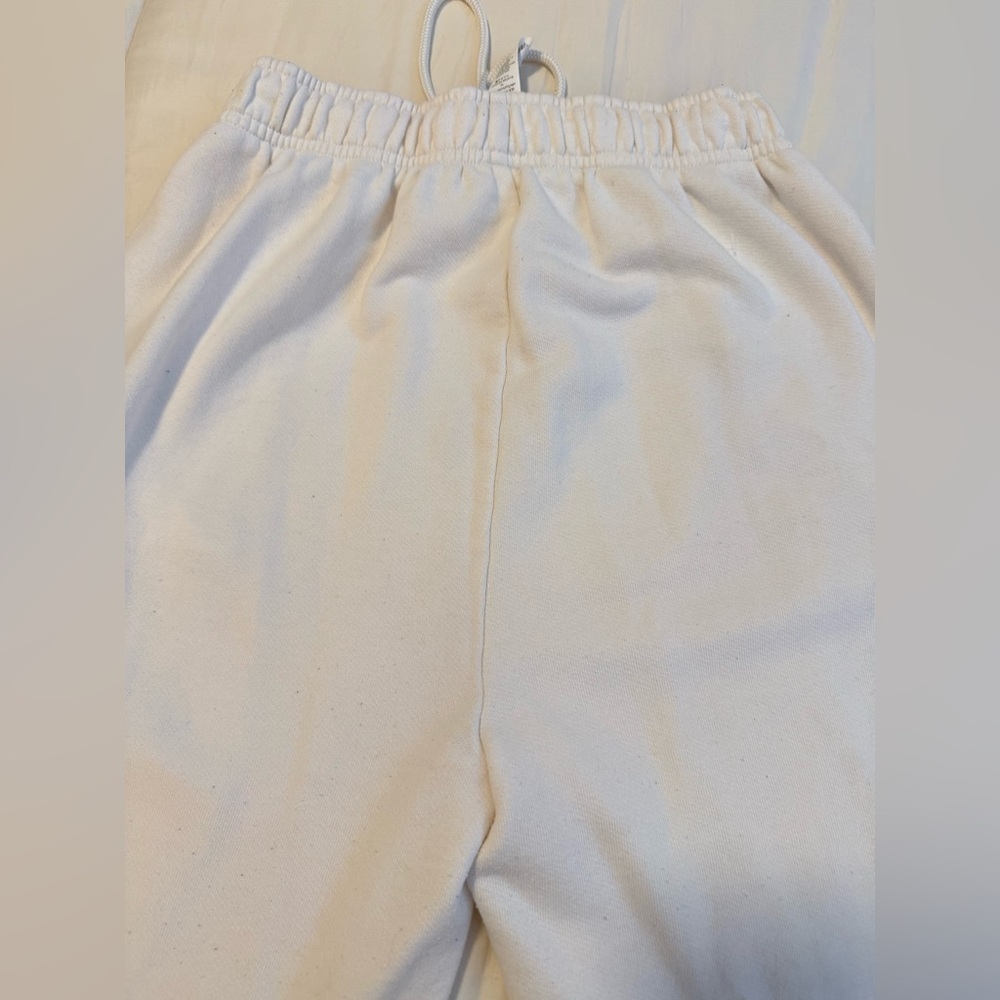 ALO Yoga Off-White Accolade Sweat Pant gently worn - Picture 11 of 12